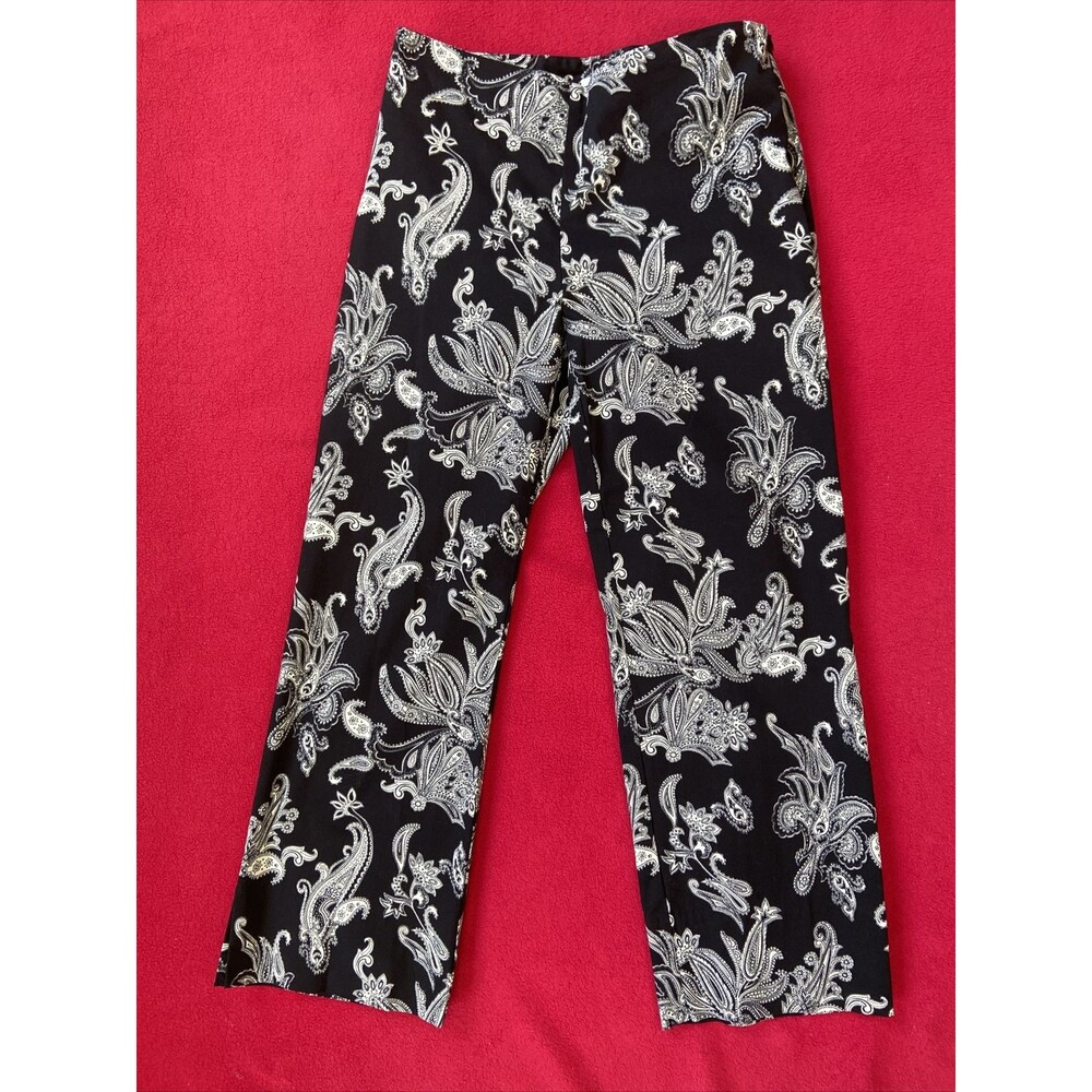 CLASSY  White House Black Market Stretch Cotton Size 4 Black Paisley Crop Pants